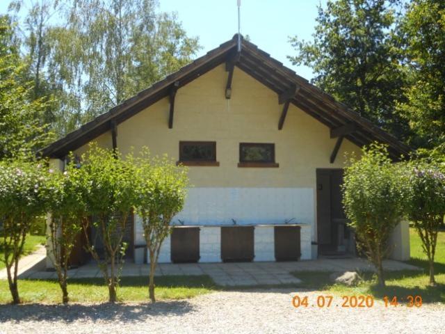 מלון Montjay  Camping Les Arbois מראה חיצוני תמונה