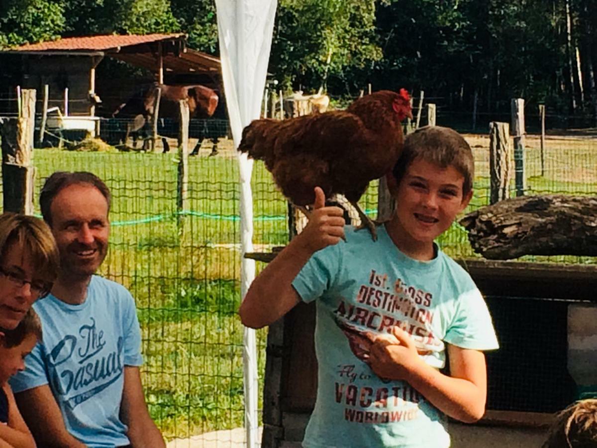 מלון Montjay  Camping Les Arbois מראה חיצוני תמונה